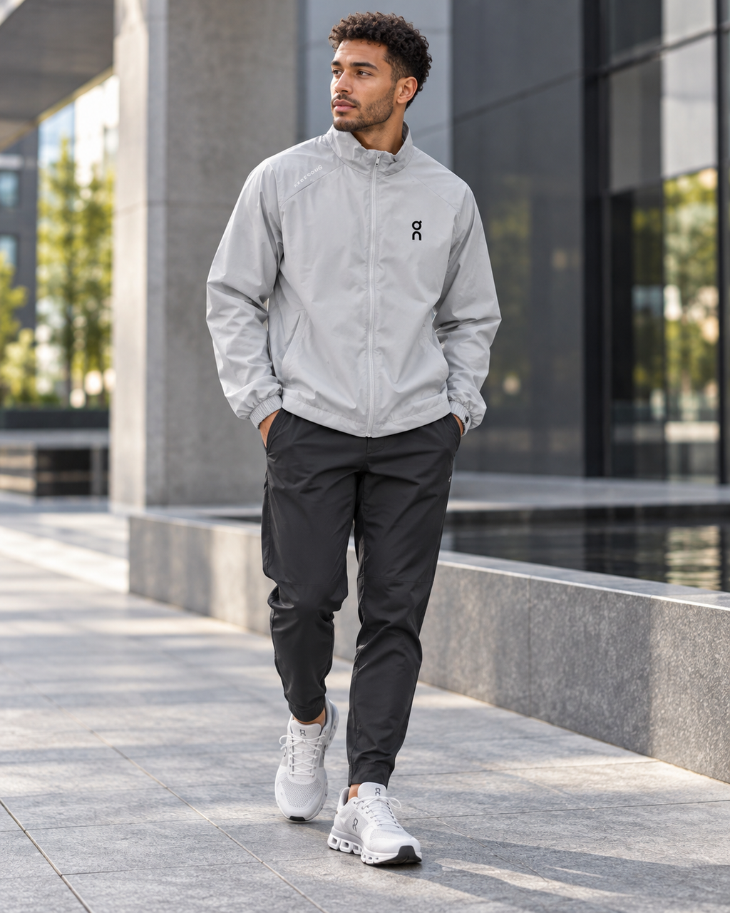 On Running Lightweight Performance Jacket
