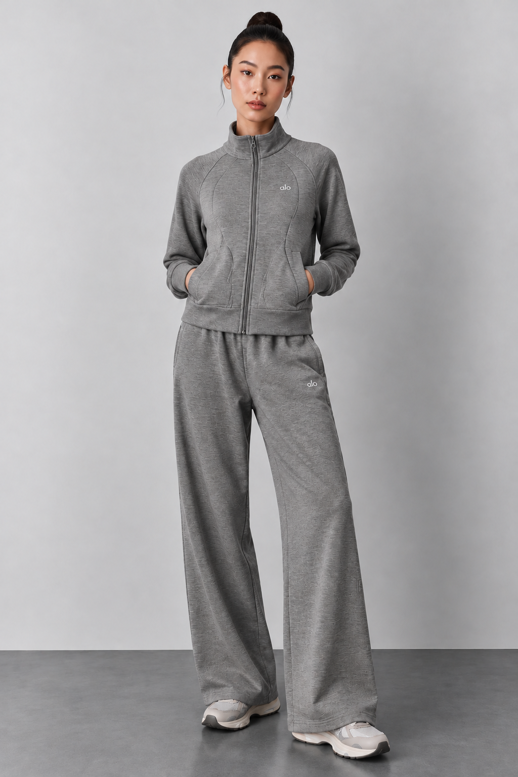 Alo Women's CloudSoft Zip-Up Tracksuit Set