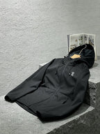 On Running Premium Hooded Softshell Jacket