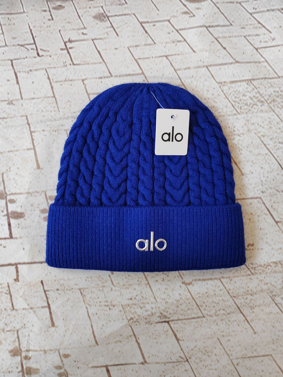 Alo Luxe Cable Knit Beanie