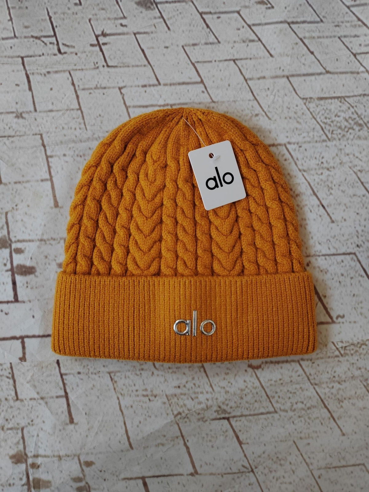 Alo Luxe Cable Knit Beanie