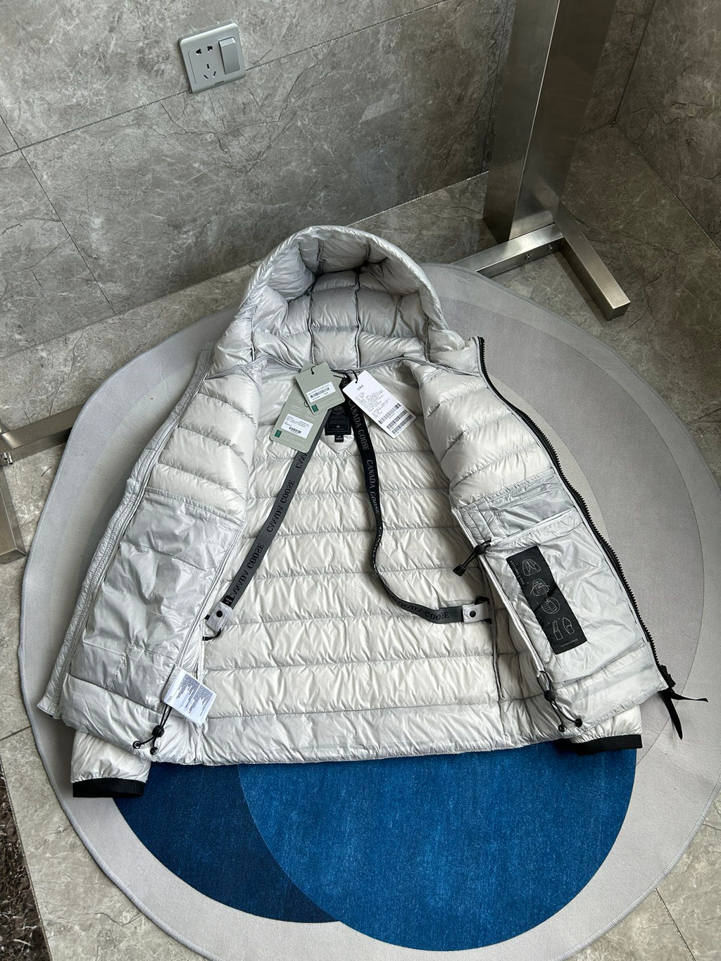 Canada Goose Crofton Black Label Puffer Jacket – Silverbirch
