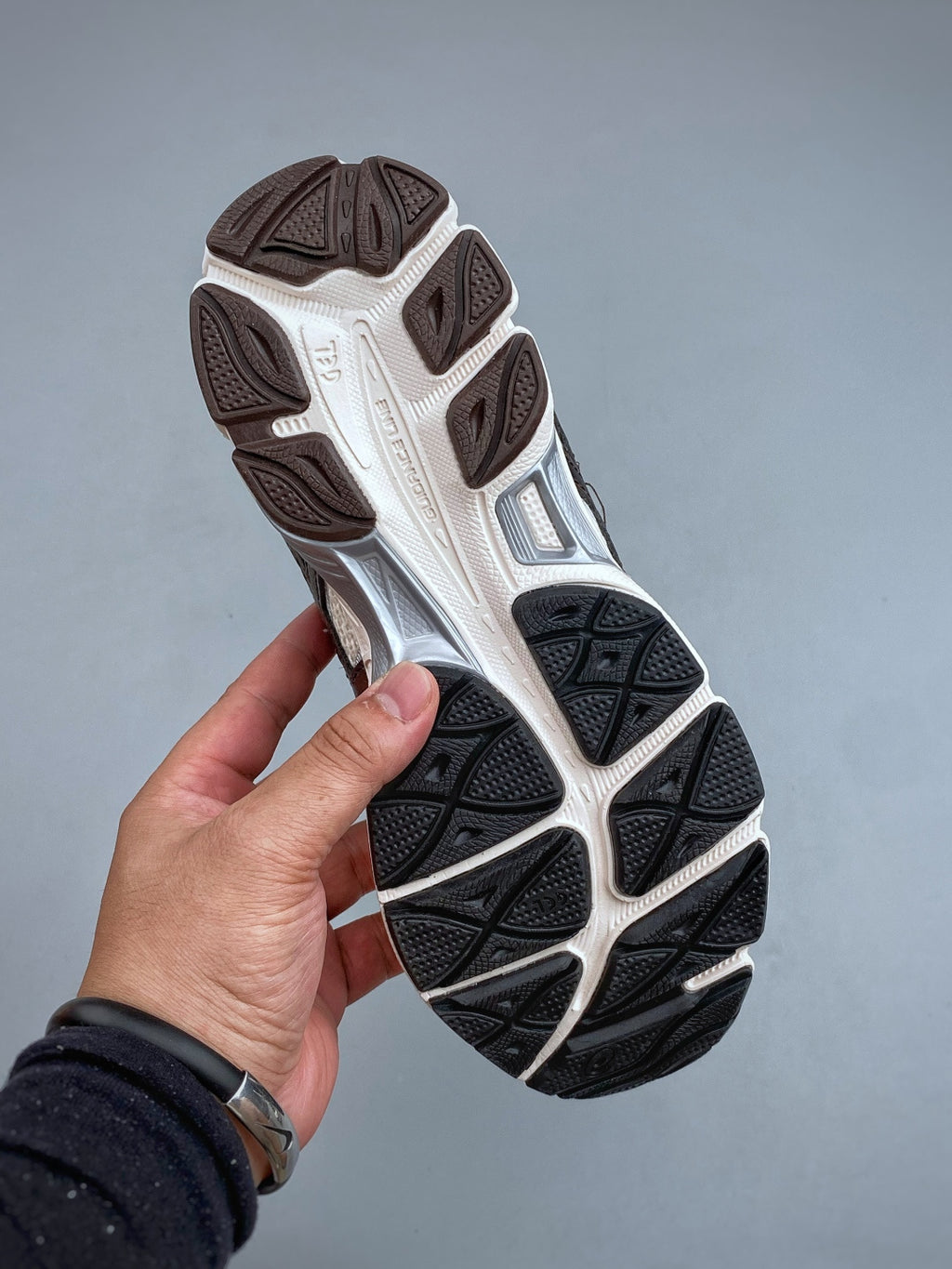 ASICS GEL-CUMULUS 16