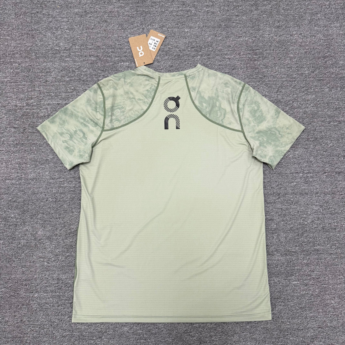 On Running Performance T-Shirt STYLE 1