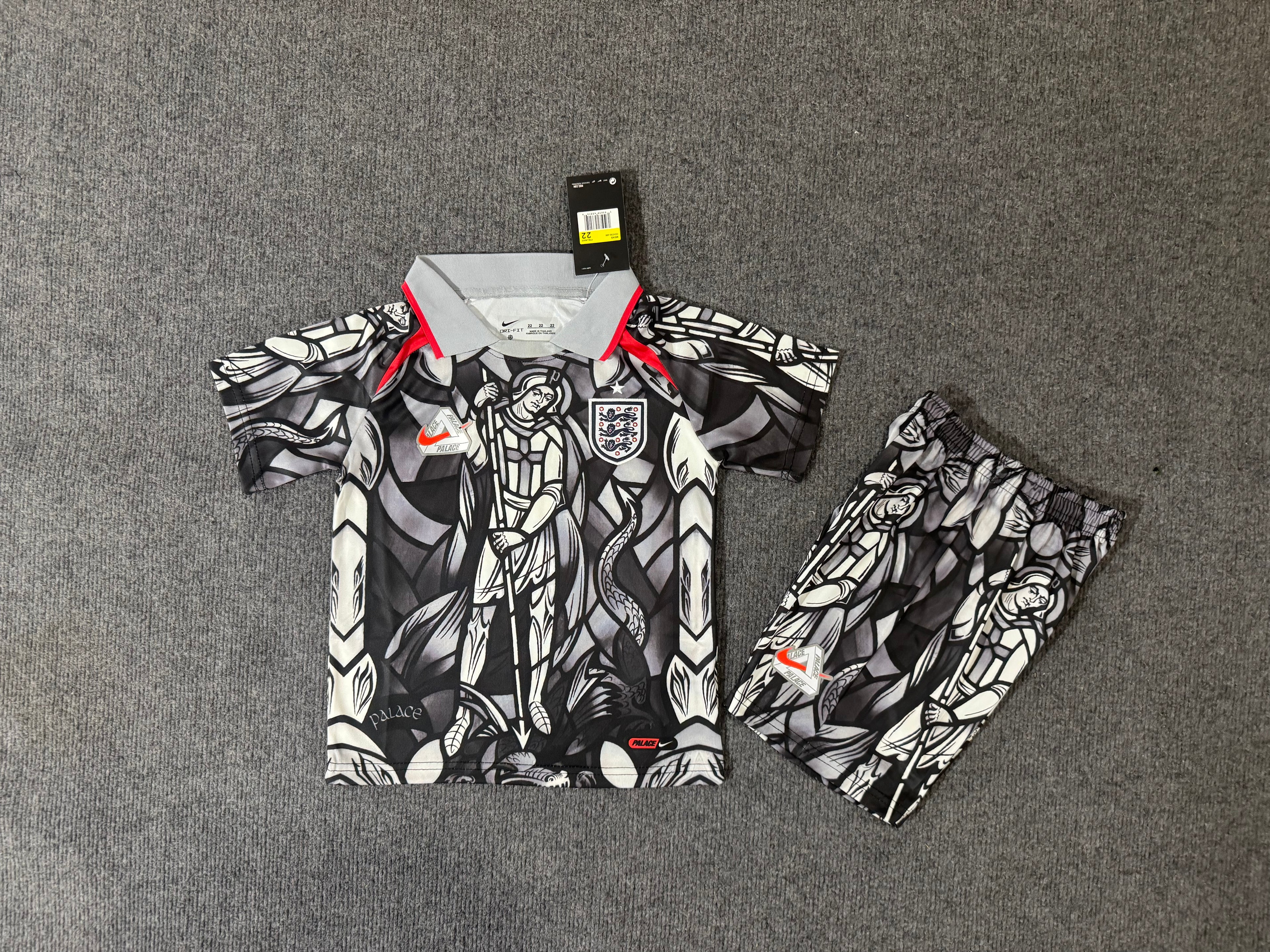 Kids England x Palace 2026 World Cup Kit (PALACE 7)