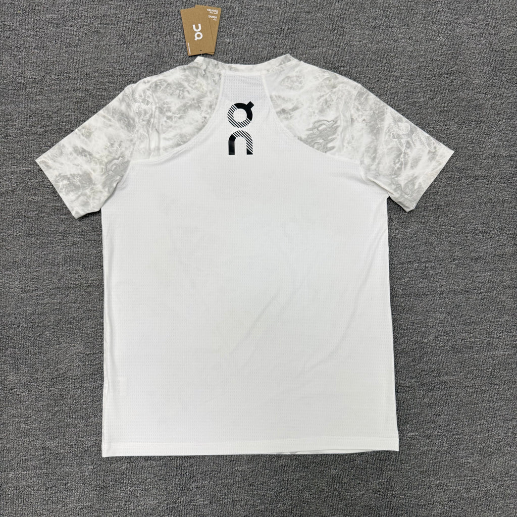 On Running Performance T-Shirt STYLE 1