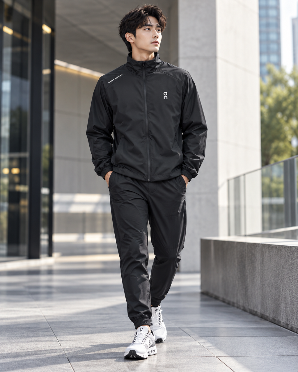On Running Lightweight Performance Jacket